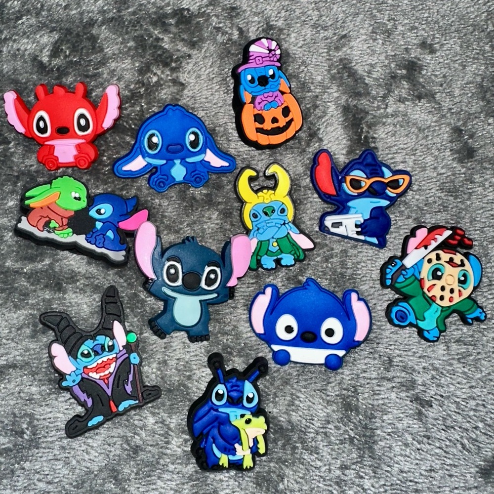 Stitch set of croc charms NEW